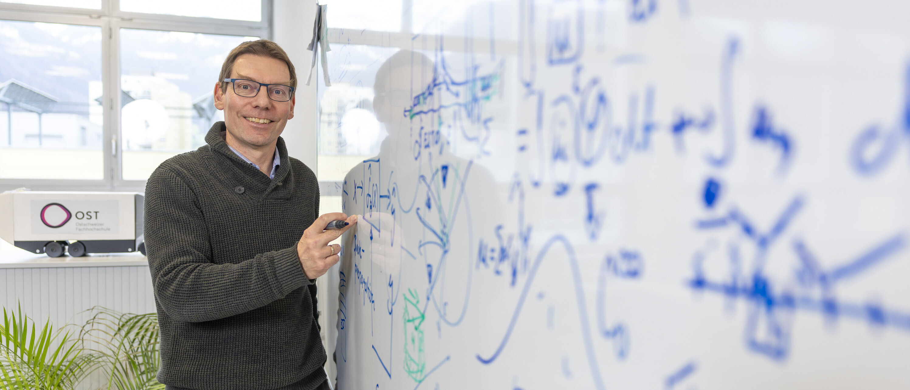 Christoph Würsch in Buchs Prof. Dr. Christoph Würsch, Teamleiter Industrial AI, Dozent für Mathematik, Physik und Machine Learning