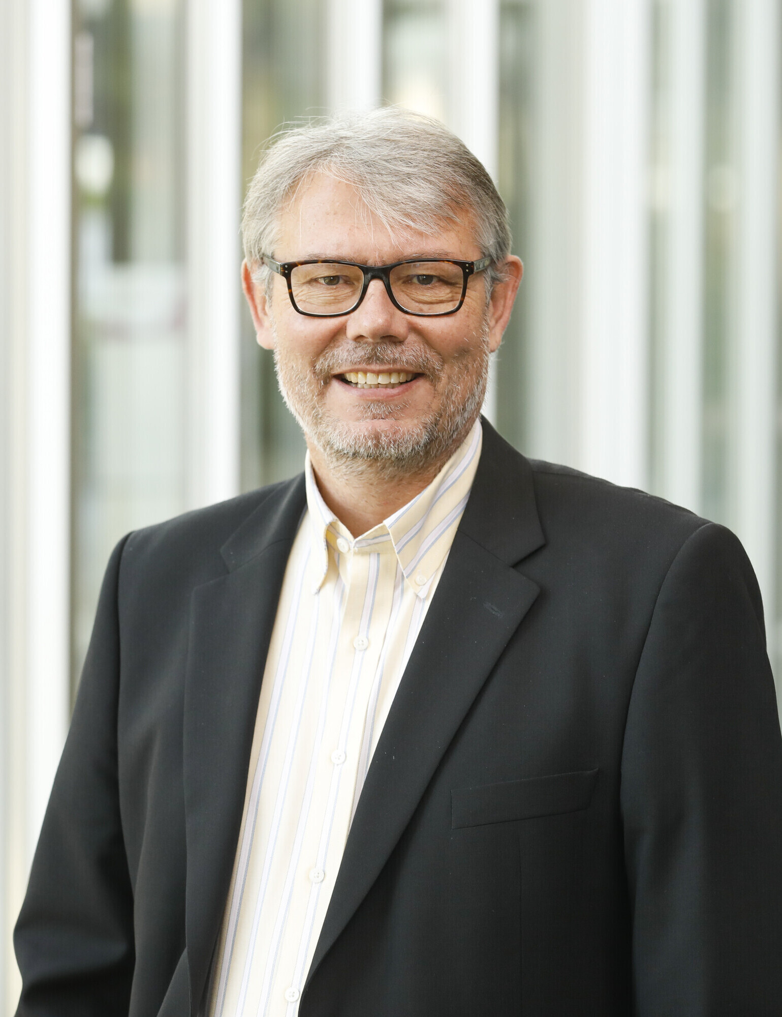 Prof. Dr. Guido Schuster, Leiter des ICAI Interdisciplinary Center for Artificial Intelligence der OST.