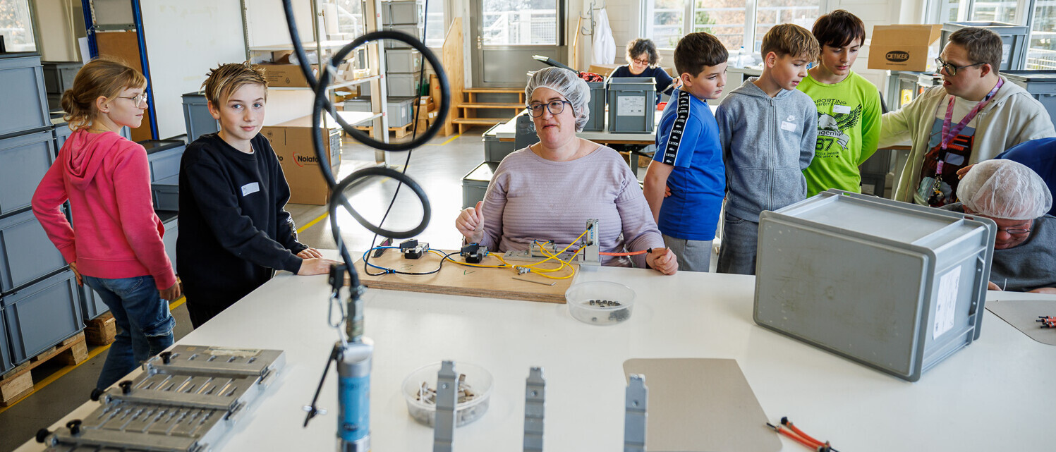 Kinder schnuppern in die Soziale Arbeit.
