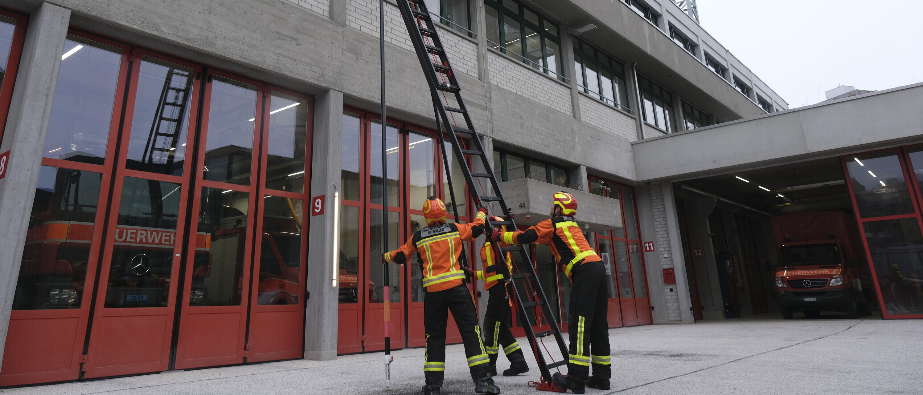 Karbonleiter Das «Carbon Rescue Tool» im Einsatz bei der Feuerwehr St.Gallen.