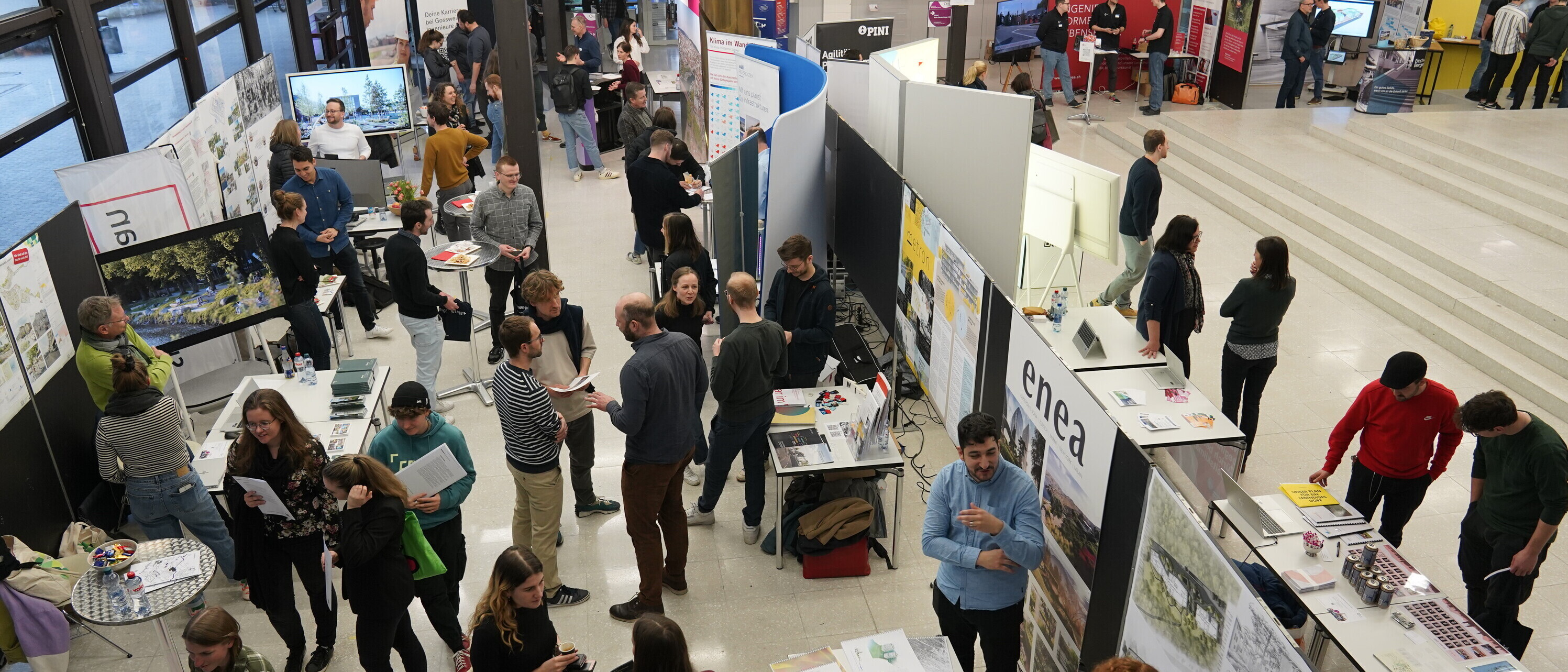 Kontaktgespräche der Career Services OST