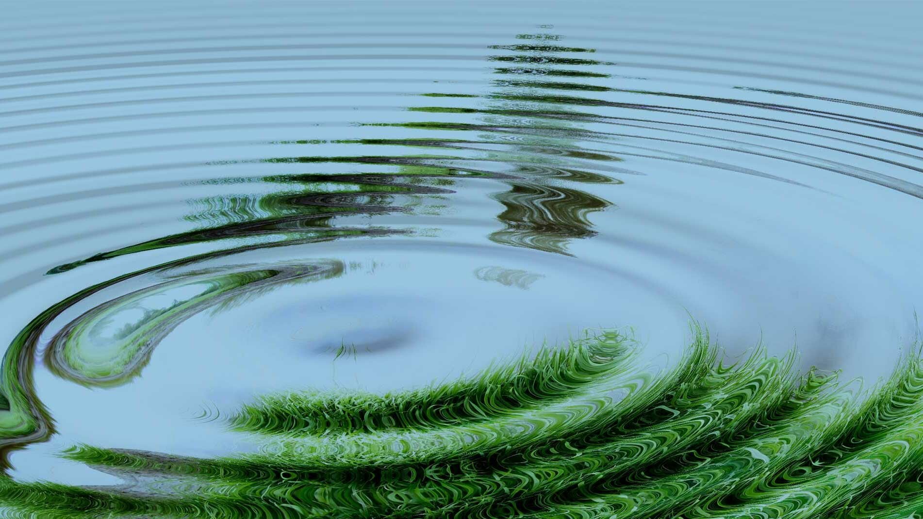 Wasseroberfläche als Symbolbild für Nachhaltigkeitsmanagement