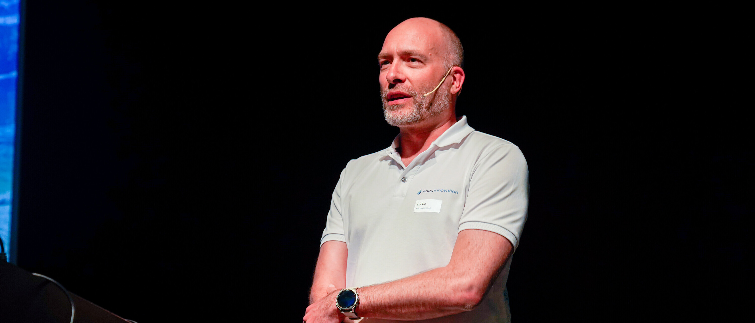 Lars Willi, Geschäftsführer der Aqua Innovation GmbH, zeigte die Herausforderungen der Trinkwasseraufbereitung in Nepal, Madagaskar und der Schweiz auf.