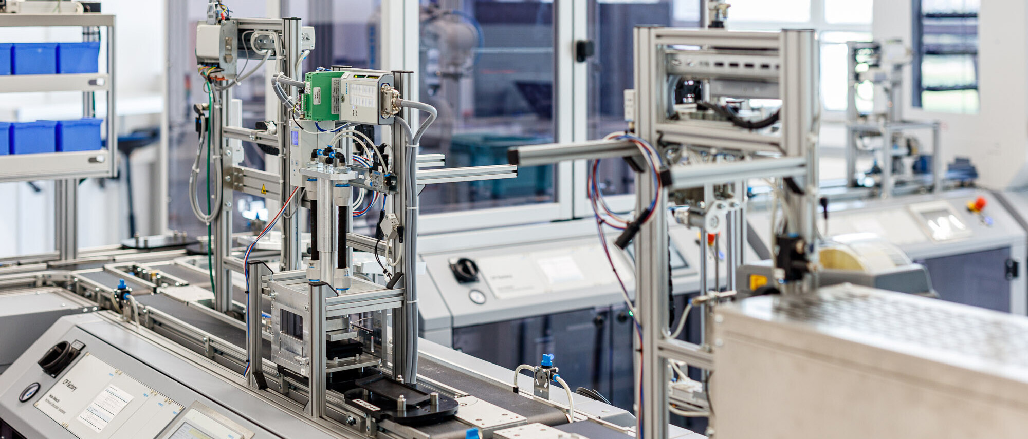 Smart Factory im Praxisunterricht an der Ostschweizer Fachhochschule in Buchs Smart Factory im Praxisunterricht an der Ostschweizer Fachhochschule in Buchs