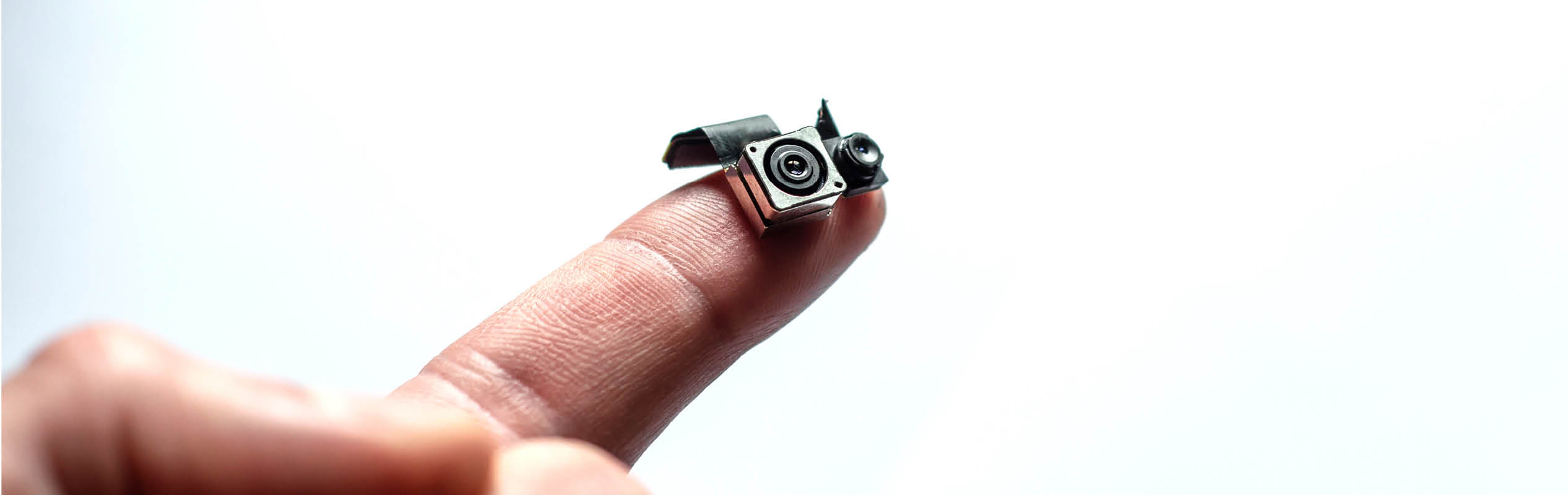 Finger mit Mikro-Kamera, ein Projekt des Bachelorstudiums Mikrotechnik an der OST