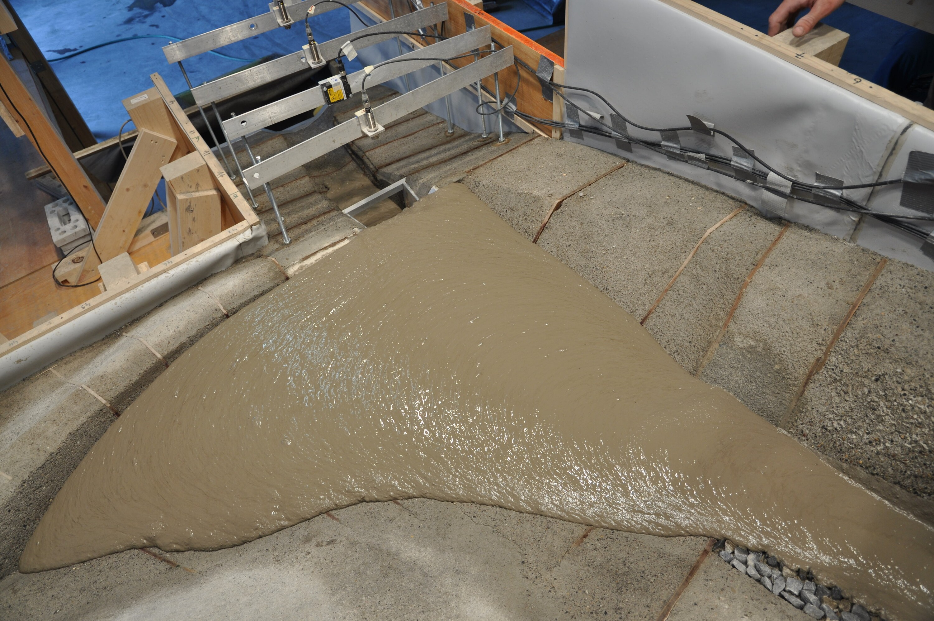 Modellversuche Geschiebesammler Dornibach Modellversuche Geschiebesammler Dornibach