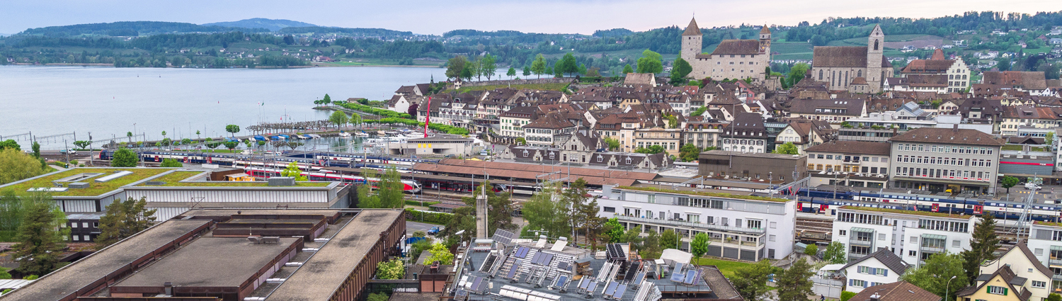Header Image SPF Collector testing roof laboratory at OST Campus Rapperswil